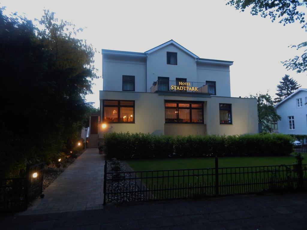 Aparthotel Stadtpark Lubeck Luaran gambar